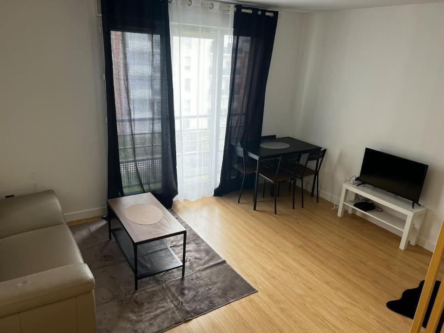 Un Charmant Studio Pres Tramway Thiais Exterior foto